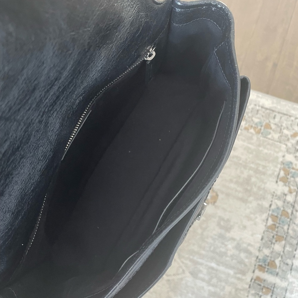 Niki medium crinkled leather shoulder bag - Picture 12 of 14